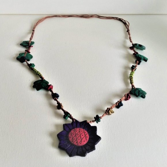 Multi-Colored Coconut Shell Flower Necklaces-Pointed Petals - Picture 2 of 8